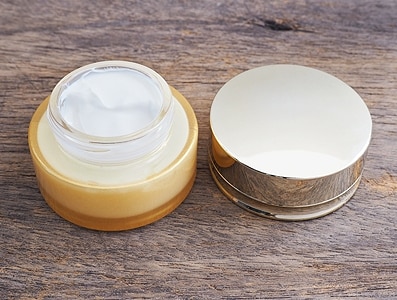 Protecting mattifying skin care cream formulation